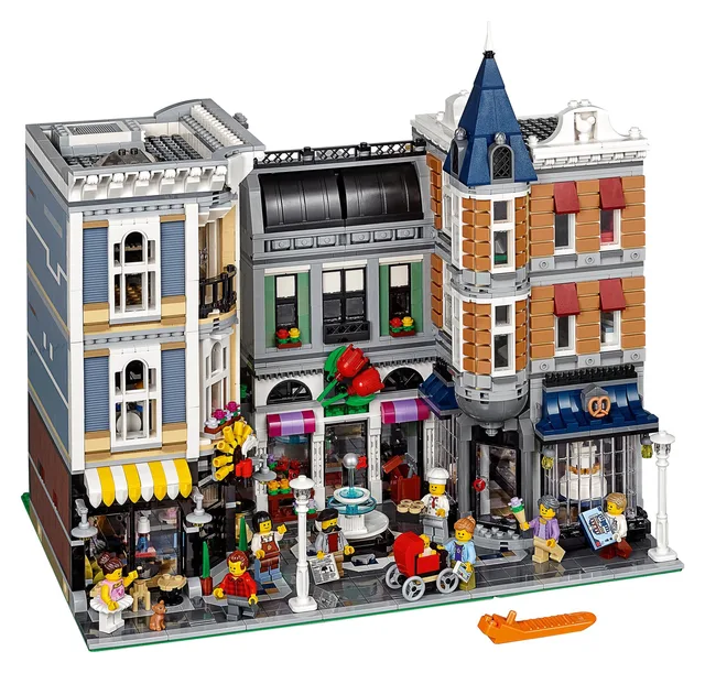 LEGO Assembly Square (2017)