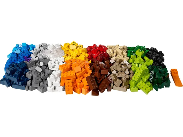 LEGO Creative Suitcase 10682