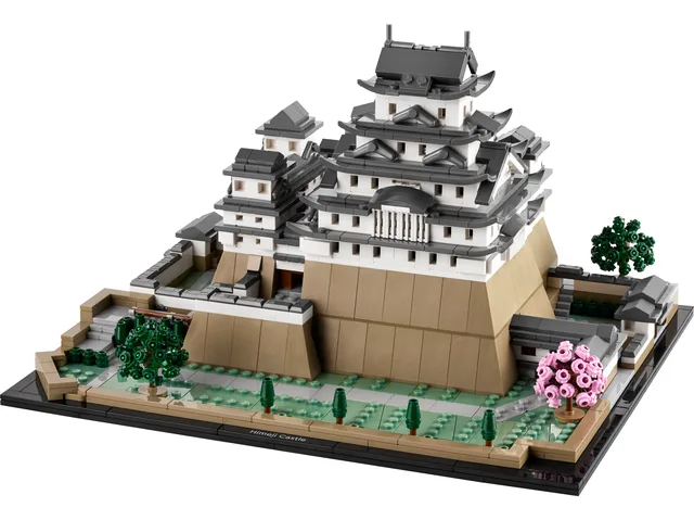 LEGO Himeji Castle 21060