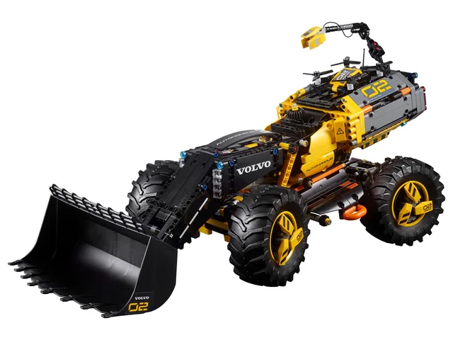 LEGO Volvo Concept Wheel Loader ZEUX 42081