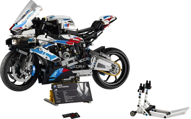 LEGO BMW M 1000 RR 42130