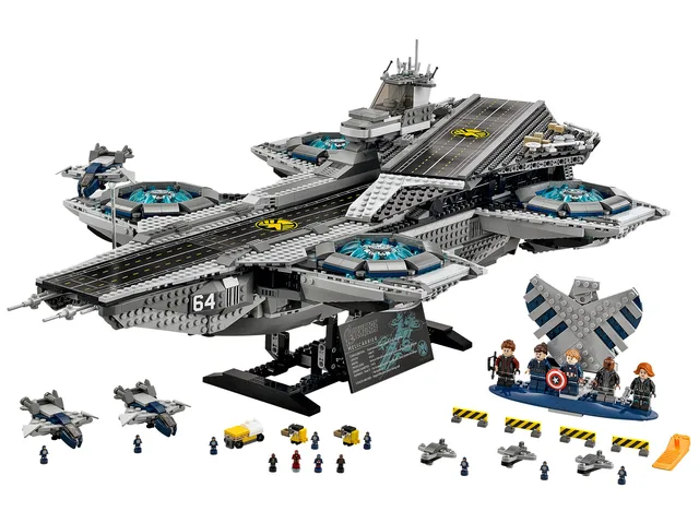LEGO The SHIELD Helicarrier 76042