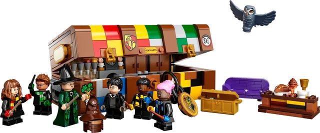 LEGO Hogwarts Magical Trunk 76399