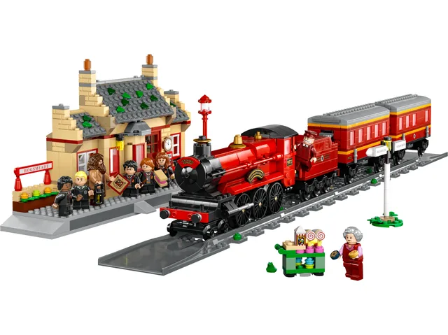 LEGO Hogwarts Express & Hogsmeade Station 76423
