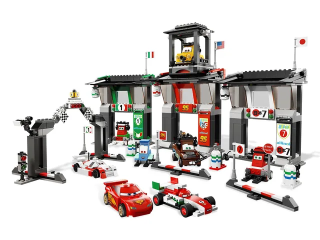 LEGO Tokyo International Circuit 8679